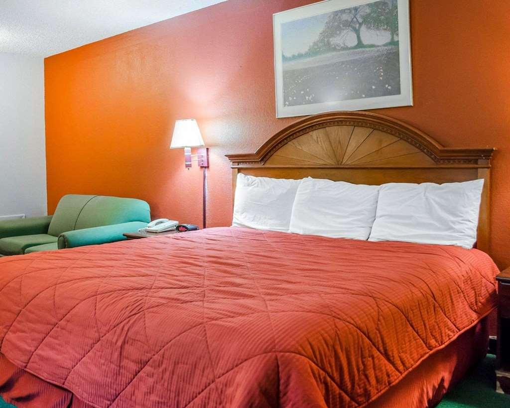 Rodeway Inn Harrisburg Habitación foto